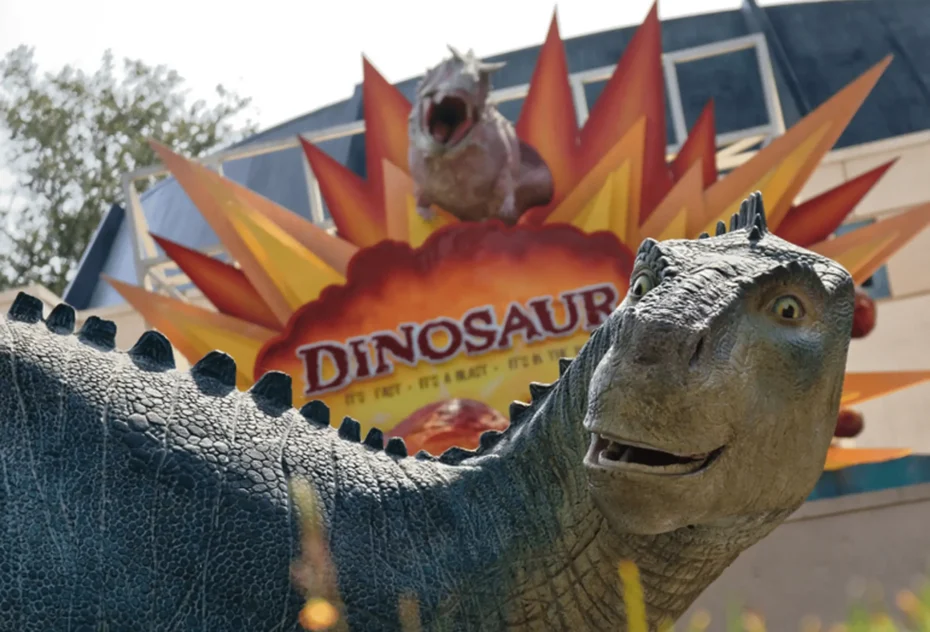 Dinosaur at Animal Kingdom Ride video POV